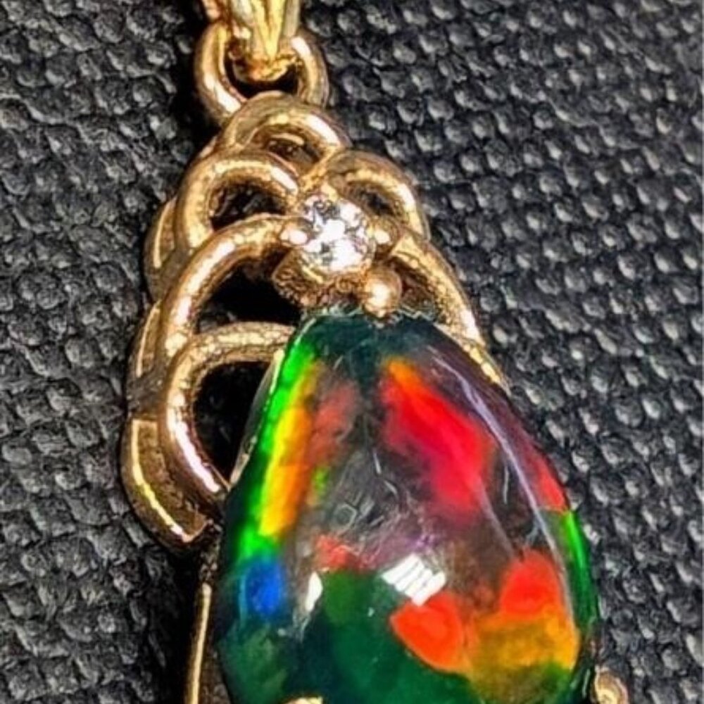 1.9G Black Opal